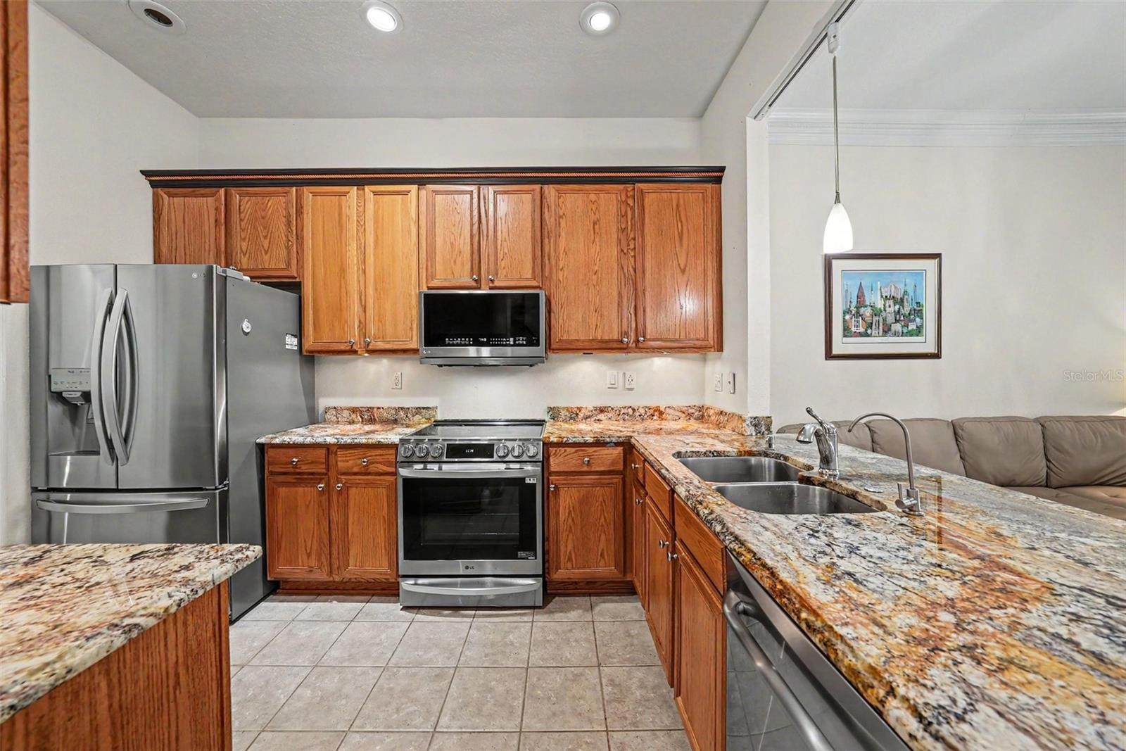 7411 WIMPOLE DR — photo 3