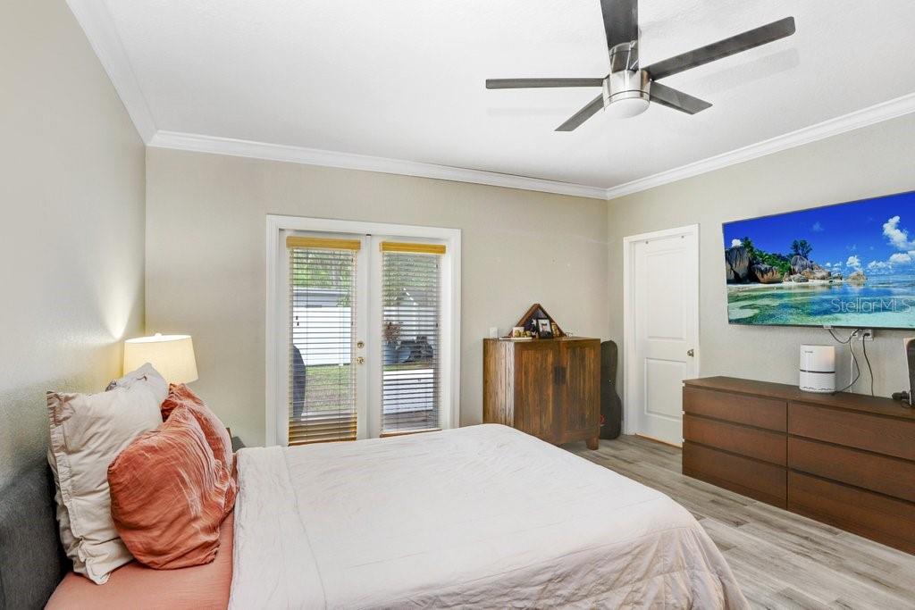 4415 W BAY VILLA AVE — photo 11