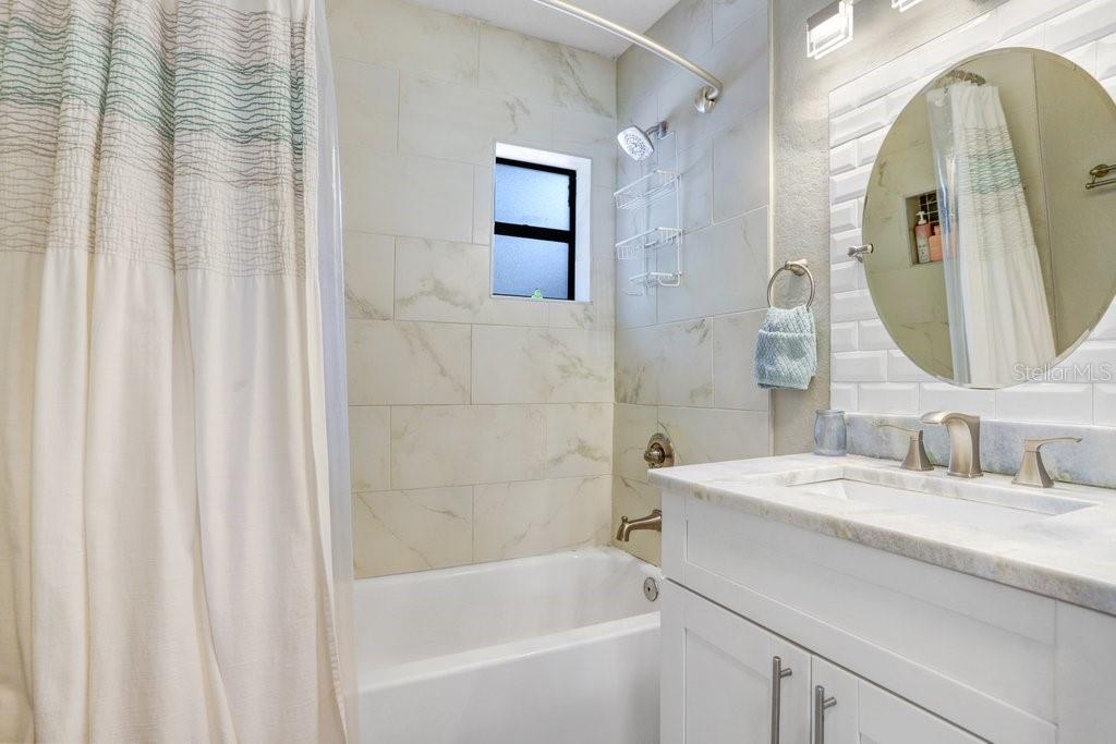 4415 W BAY VILLA AVE — photo 17