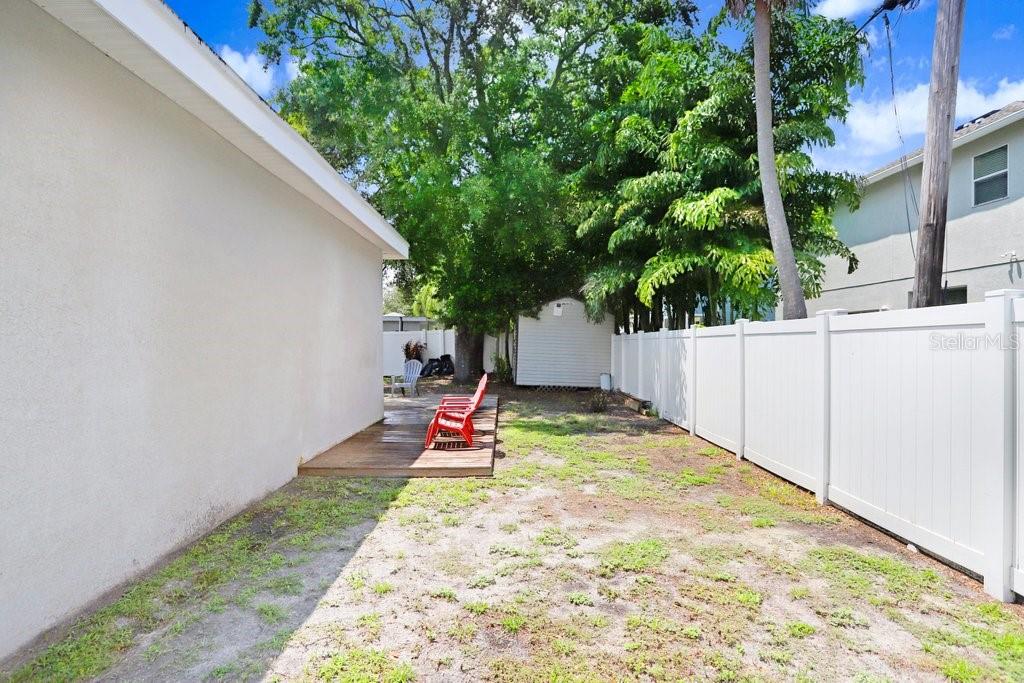 4415 W BAY VILLA AVE — photo 18