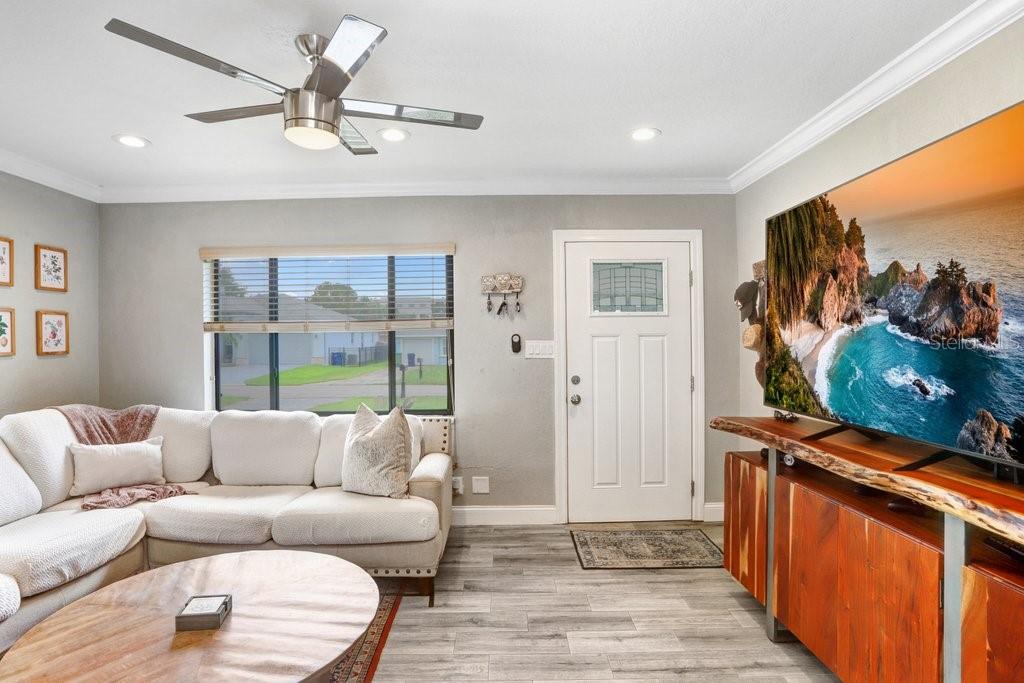 4415 W BAY VILLA AVE — photo 5