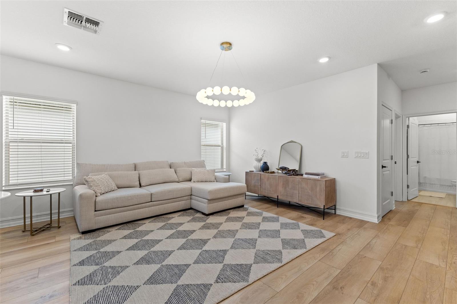 7706 S JUANITA ST — photo 26