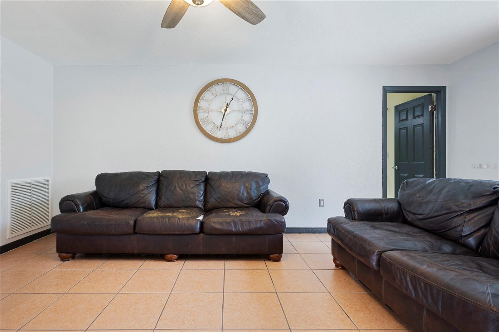 10951 PEPPERTREE LN — photo 13