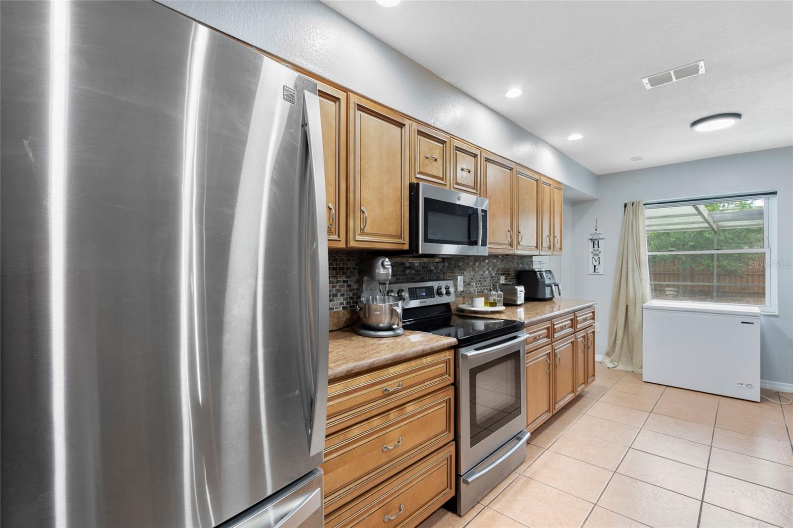 10951 PEPPERTREE LN — photo 22