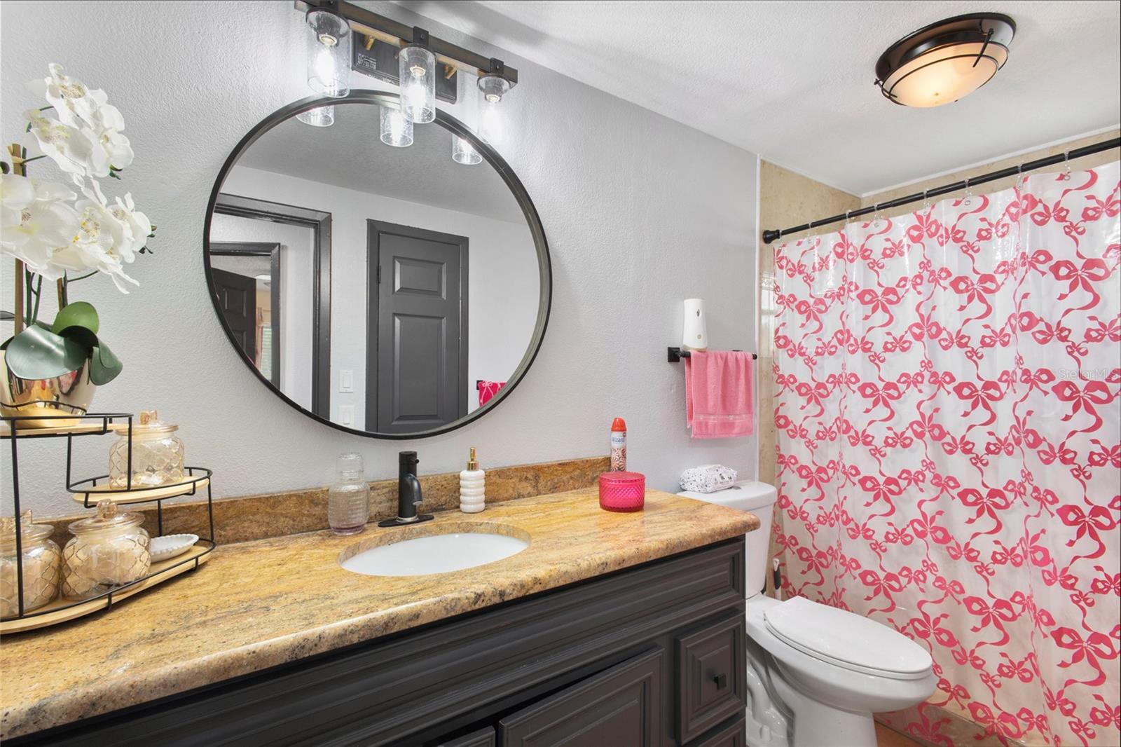 10951 PEPPERTREE LN — photo 34