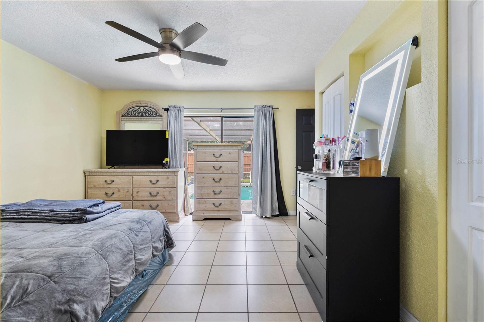 10951 PEPPERTREE LN — photo 24