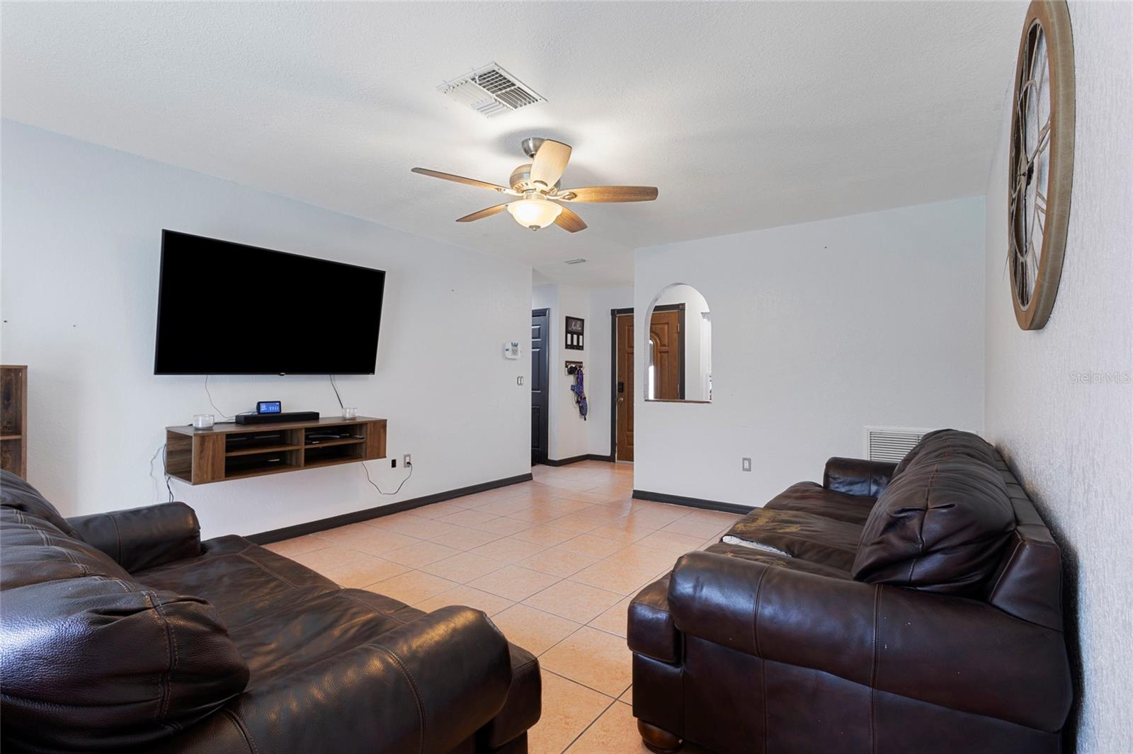 10951 PEPPERTREE LN — photo 15