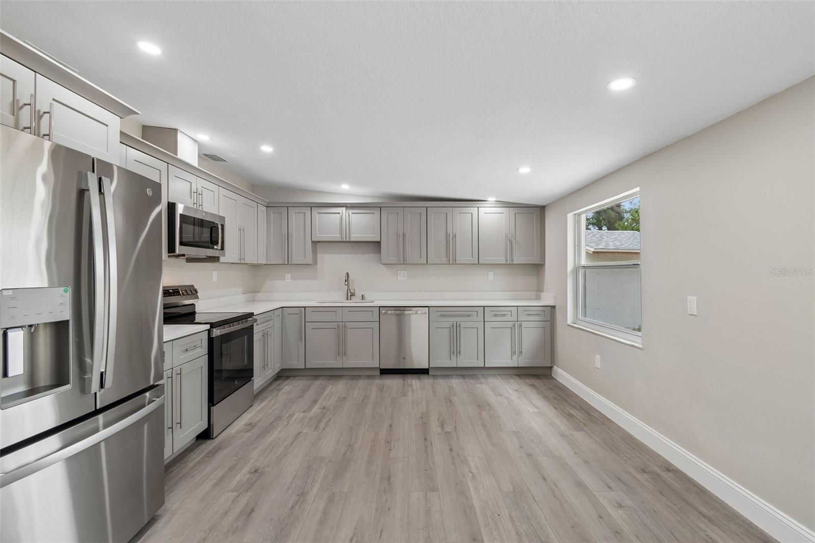 6532 S WEST SHORE CIR — photo 6