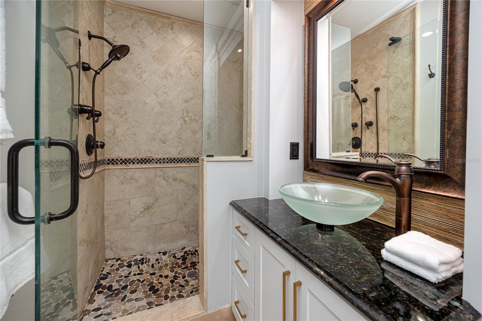 920 NORTH SHORE DR NE — photo 33