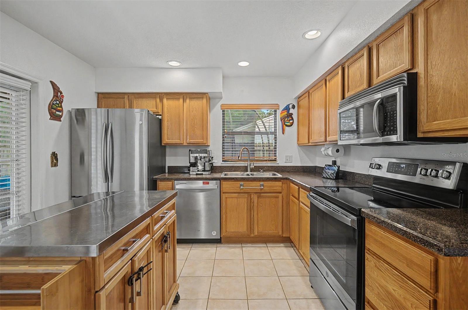 16317 CALIENTE PL — photo 9
