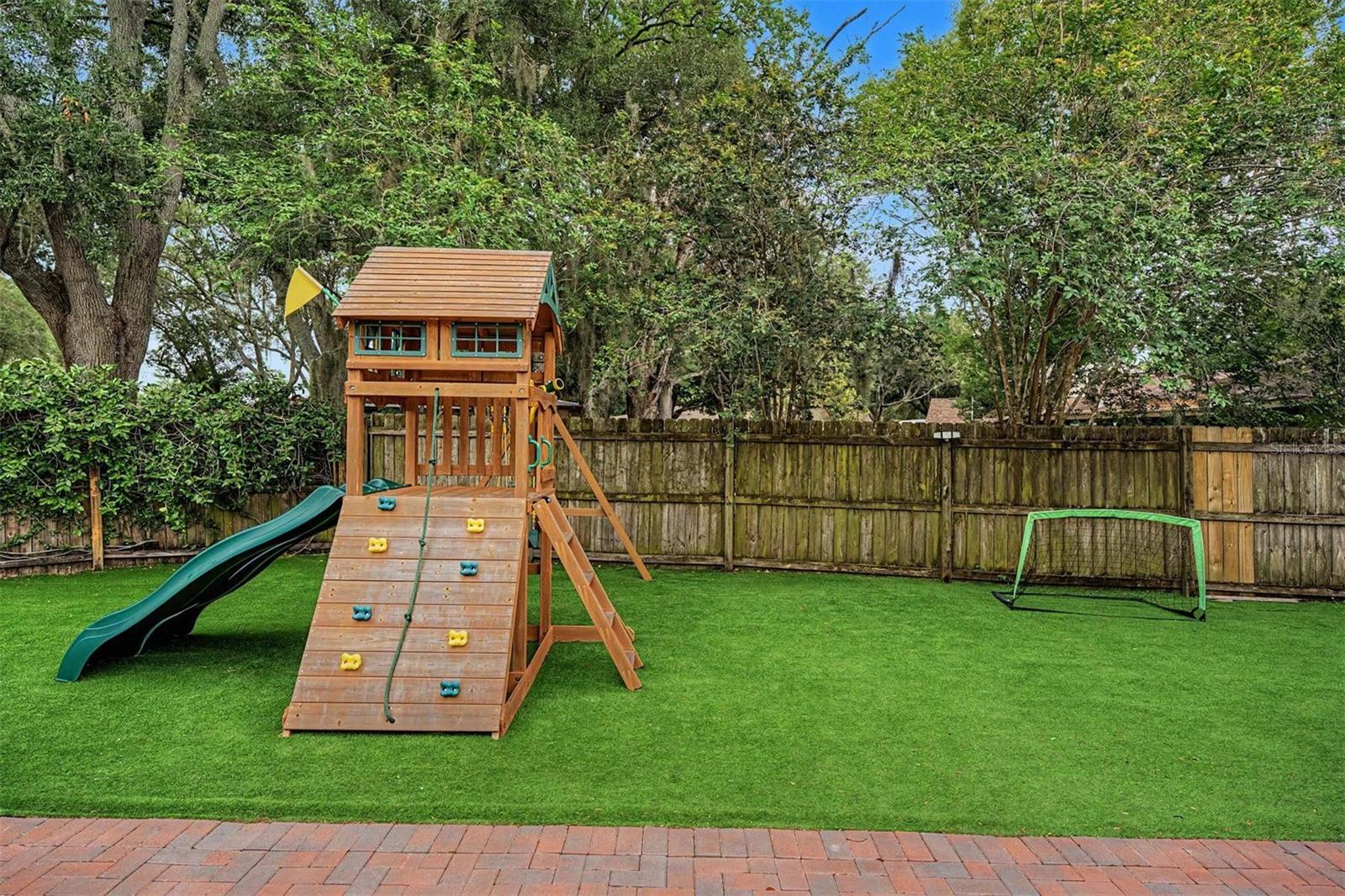 16317 CALIENTE PL — photo 20