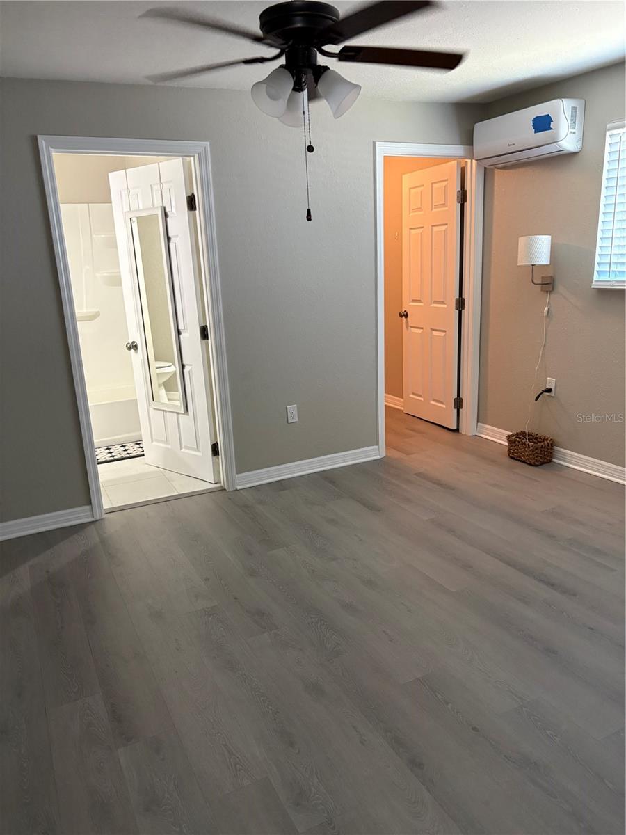 6014 CEDAR ST NE — photo 12