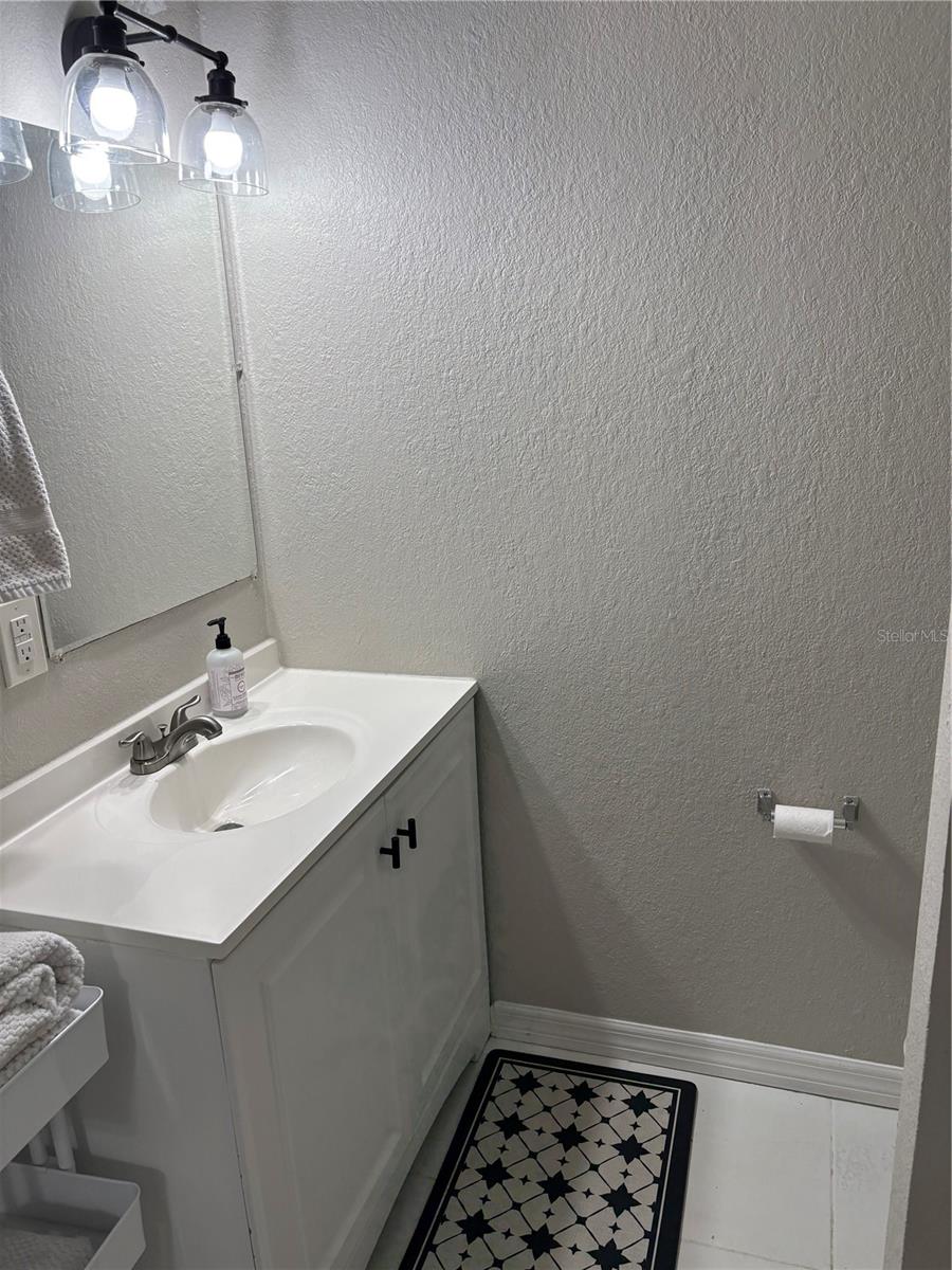 6014 CEDAR ST NE — photo 13