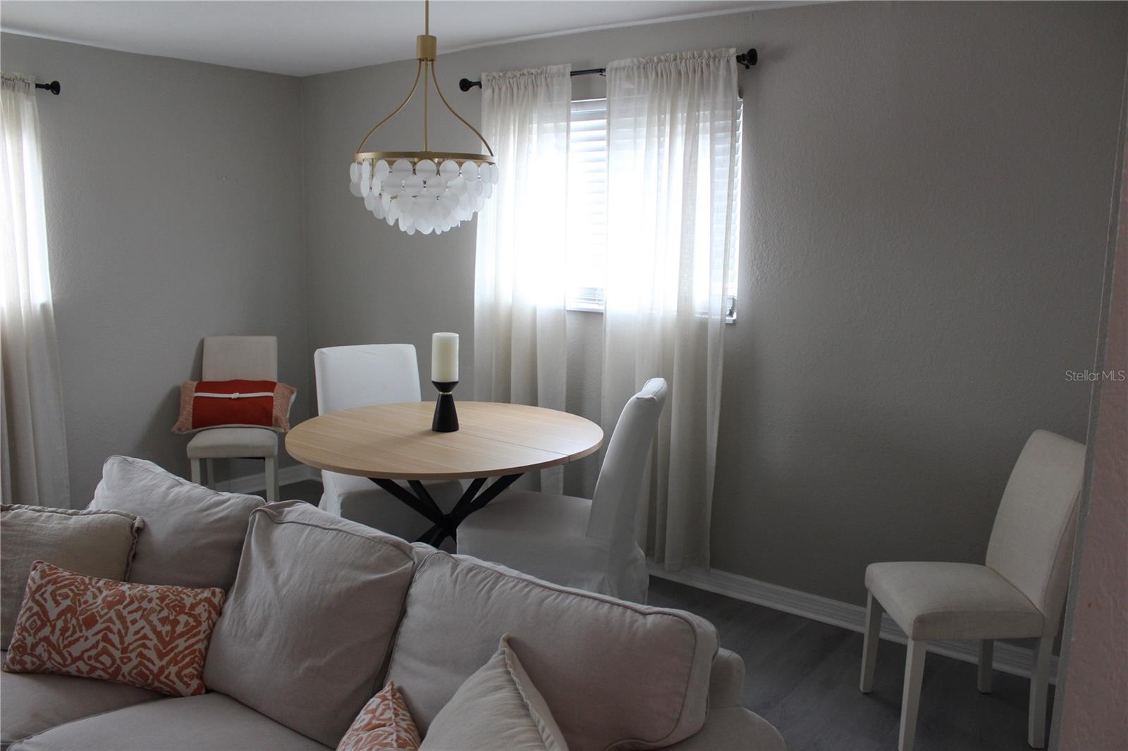 6014 CEDAR ST NE — photo 8