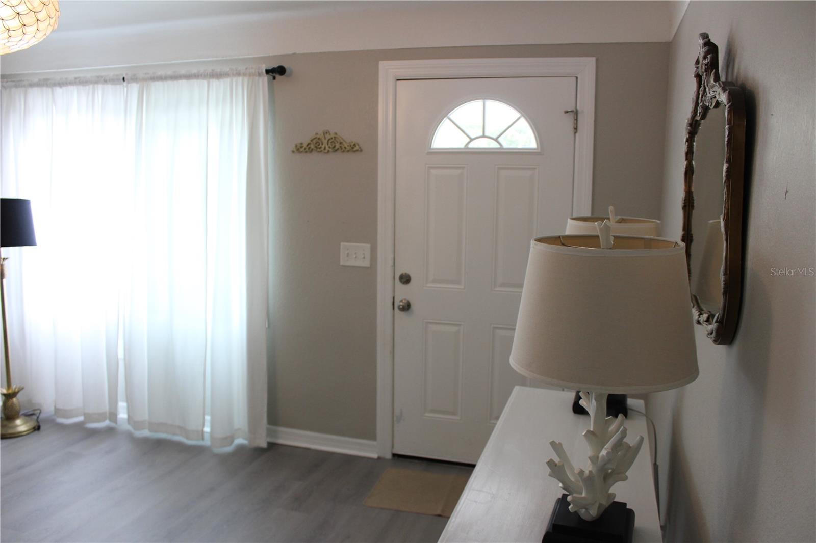 6014 CEDAR ST NE — photo 4