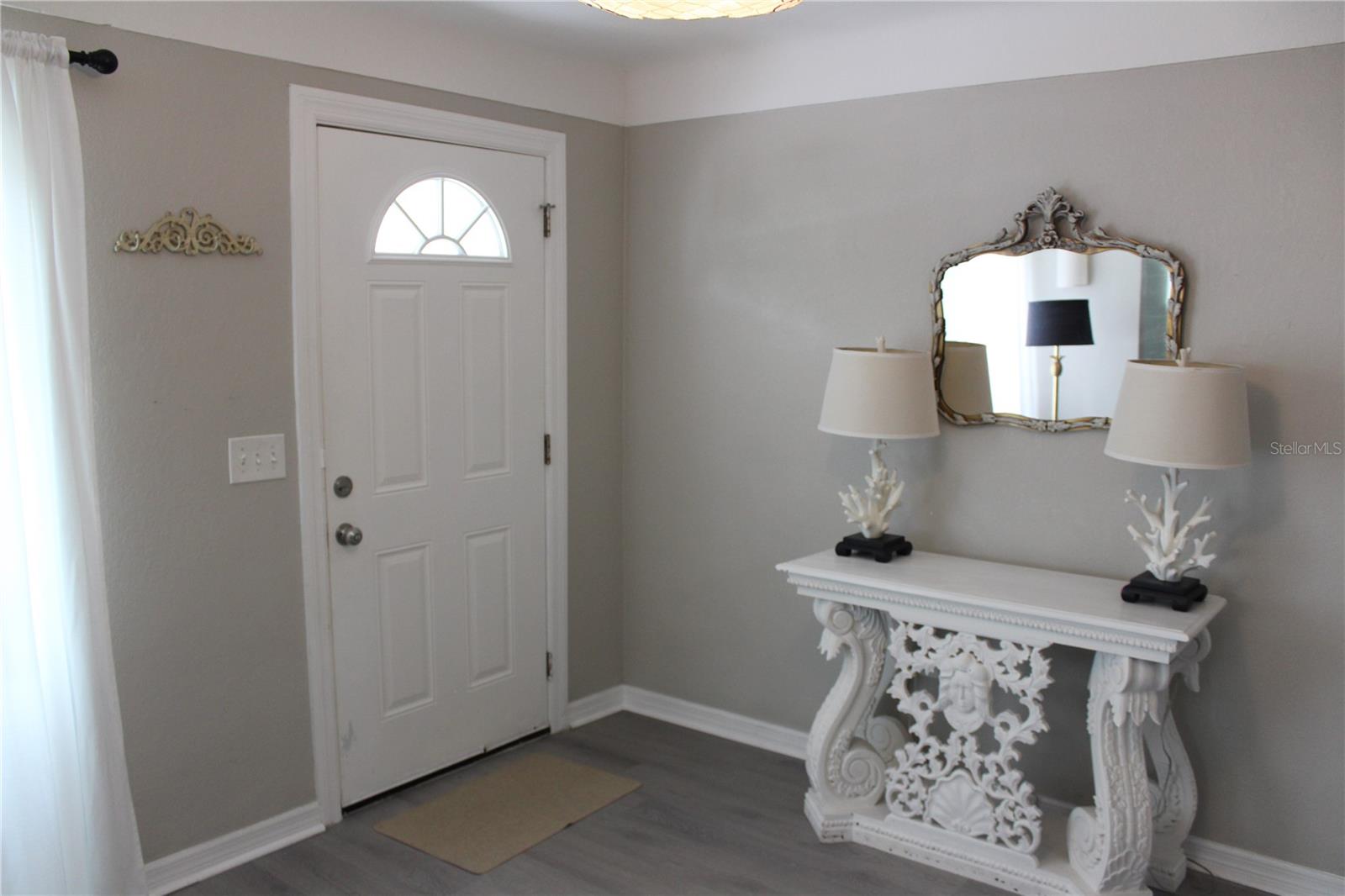 6014 CEDAR ST NE — photo 3
