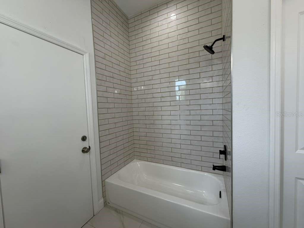 2551 ALHAVEN TER — photo 13