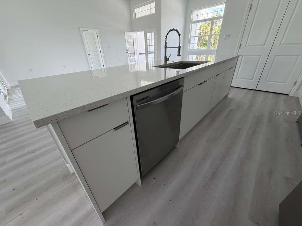 2551 ALHAVEN TER — photo 15