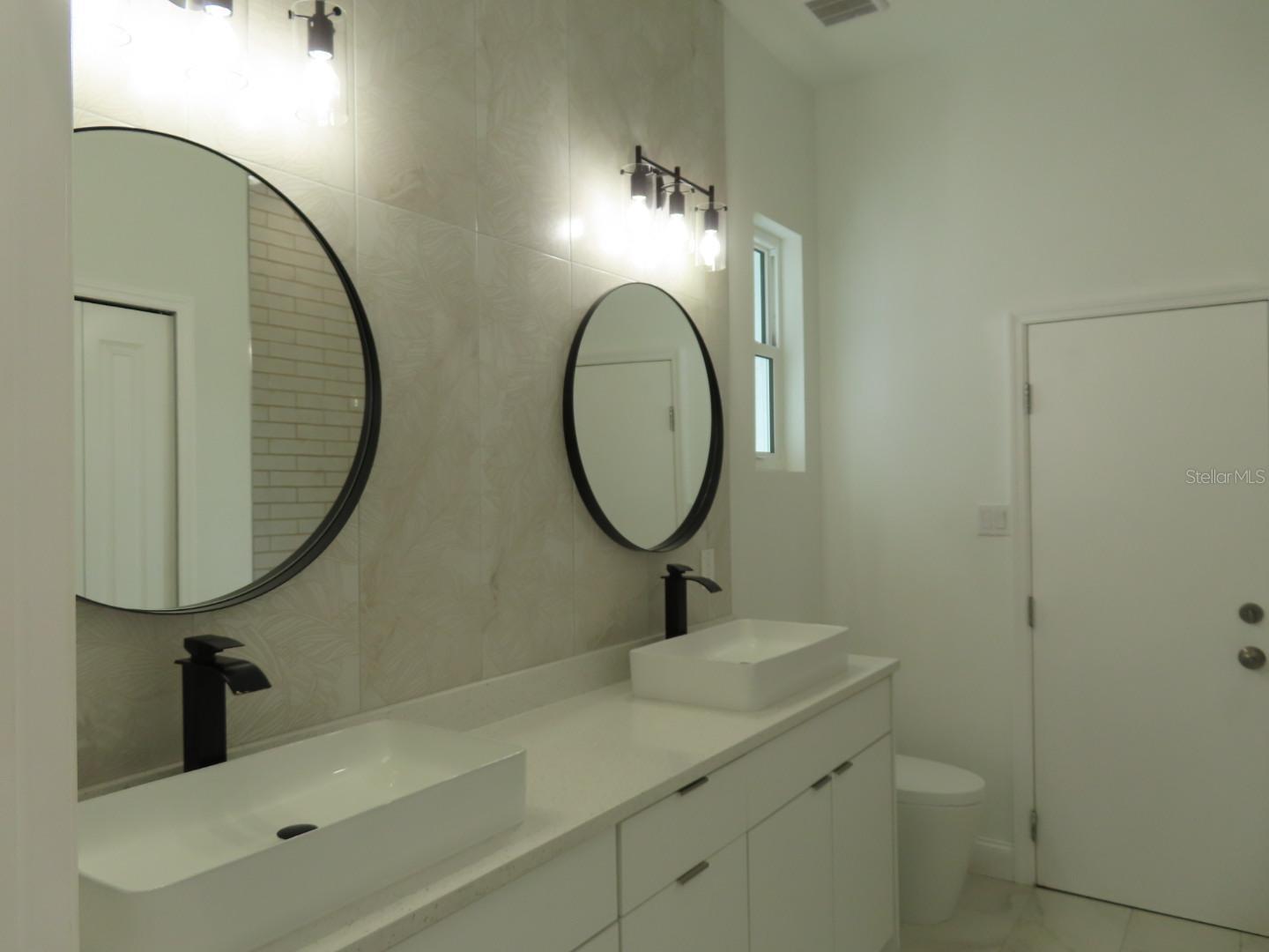 2551 ALHAVEN TER — photo 33