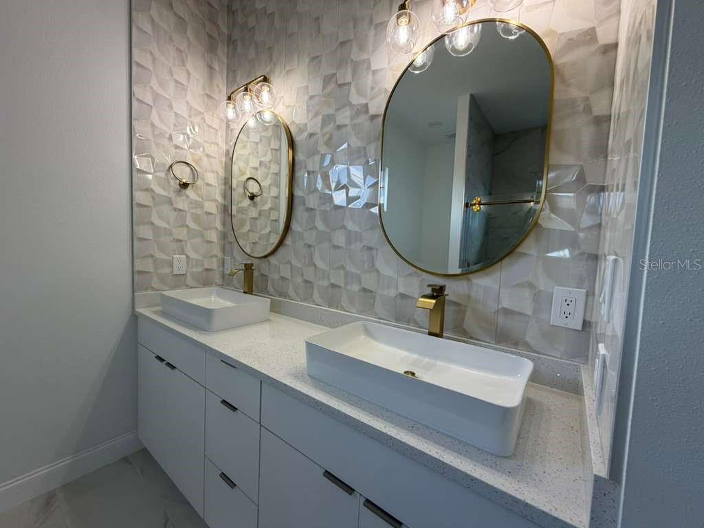 2551 ALHAVEN TER — photo 24