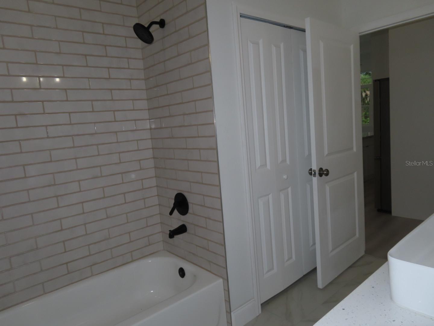 2551 ALHAVEN TER — photo 35