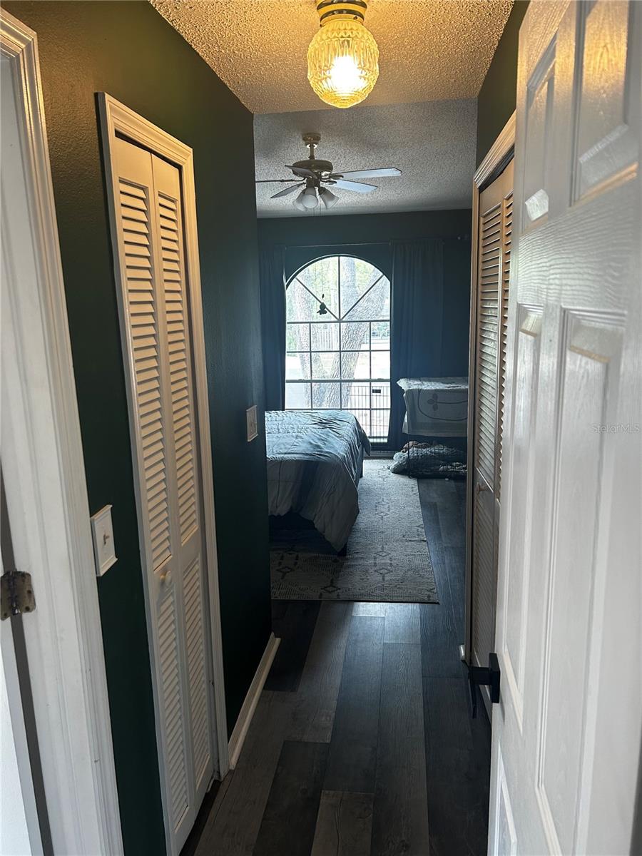 2118 FLETCHERS POINT CIR — photo 9