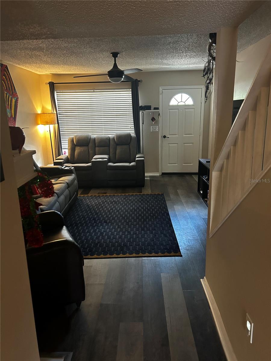 2118 FLETCHERS POINT CIR — photo 3