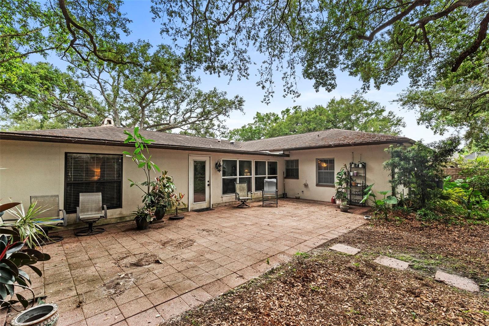 4405 W MELROSE AVE — photo 40