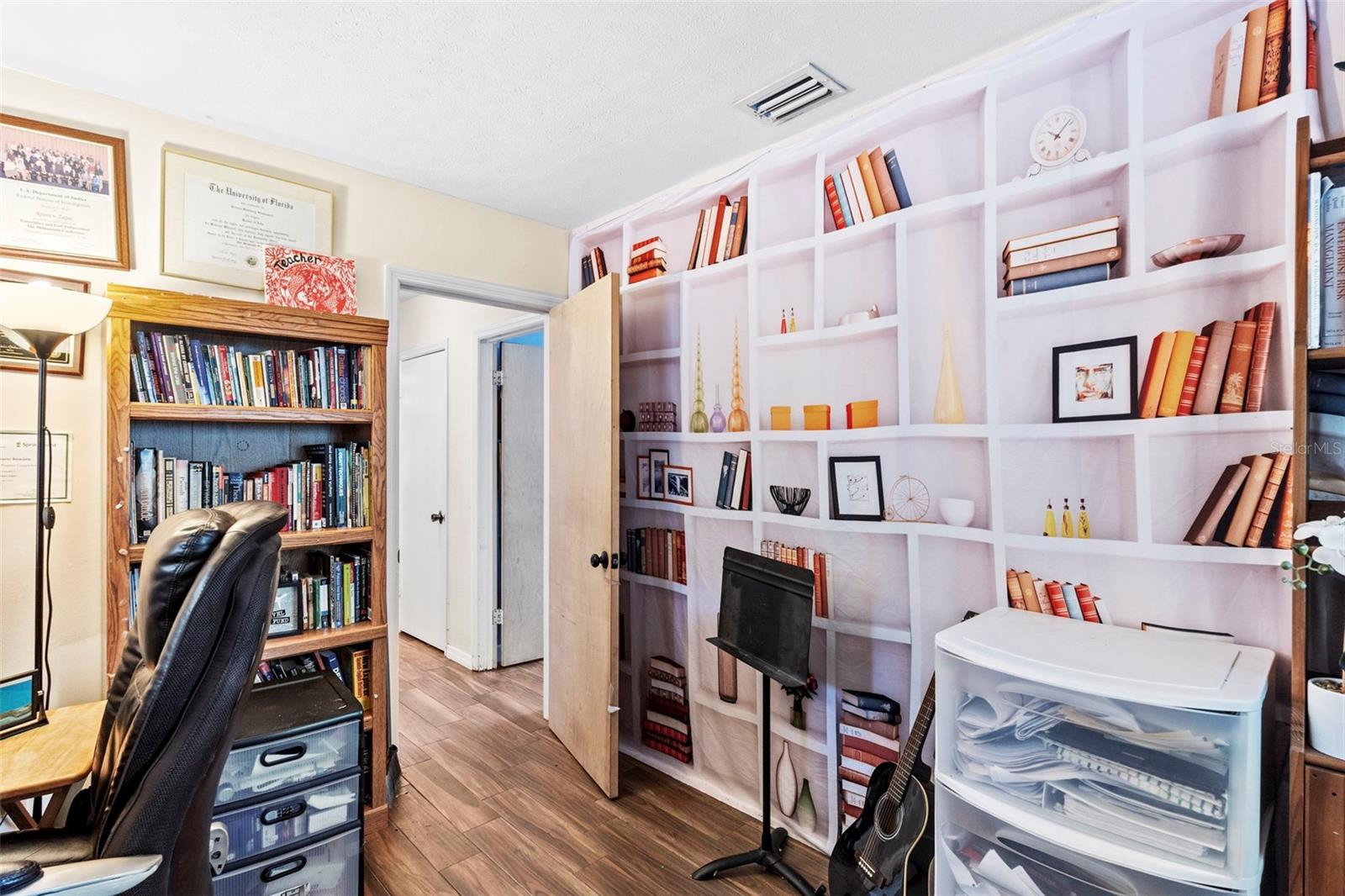 4405 W MELROSE AVE — photo 38