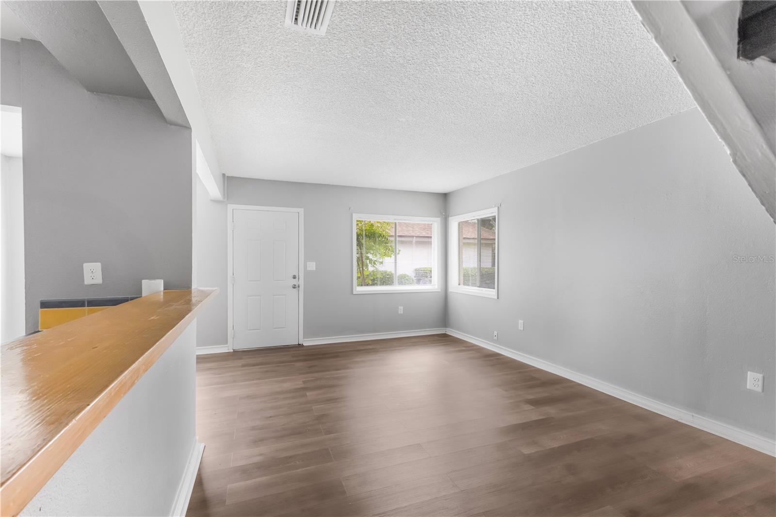 1829 BOUGH AVE #3 — photo 6