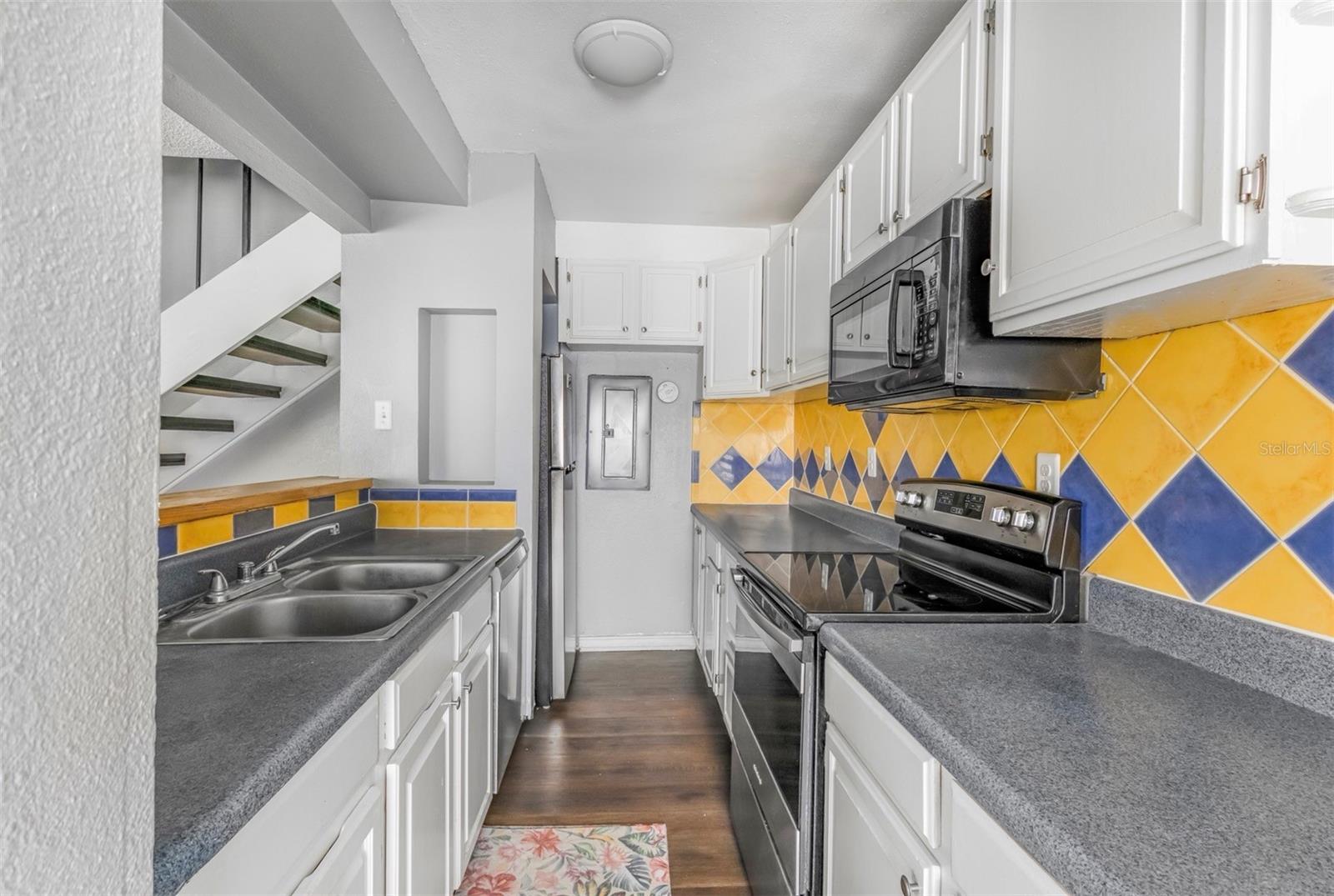 1829 BOUGH AVE #3 — photo 5