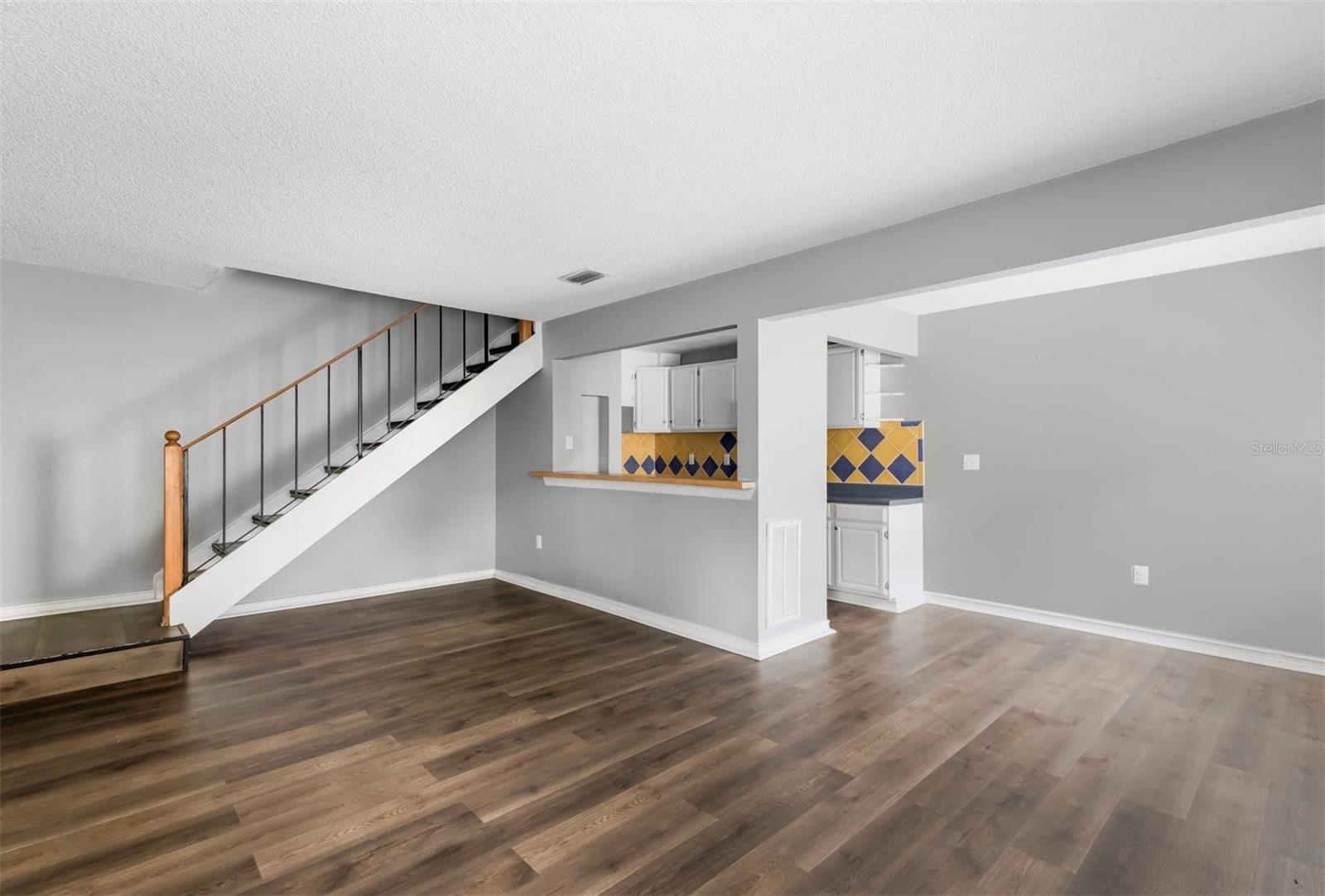 1829 BOUGH AVE #3 — photo 7