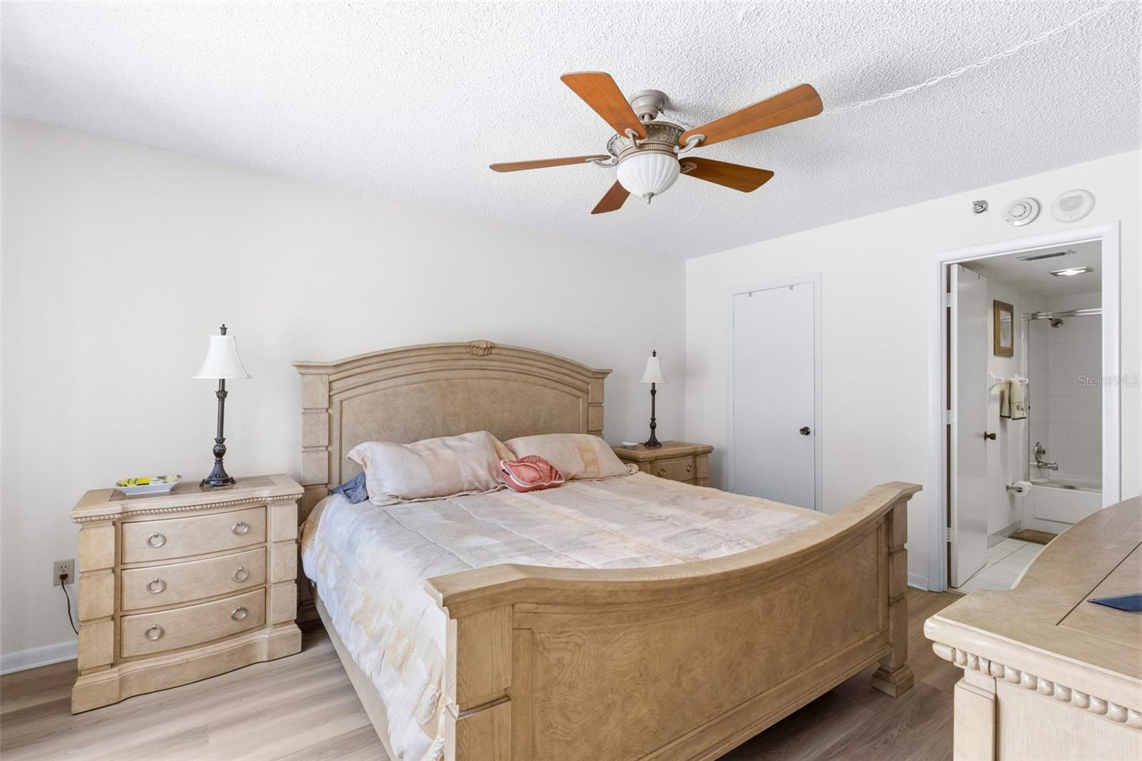 1100 BENJAMIN FRANKLIN DR #305 — photo 46