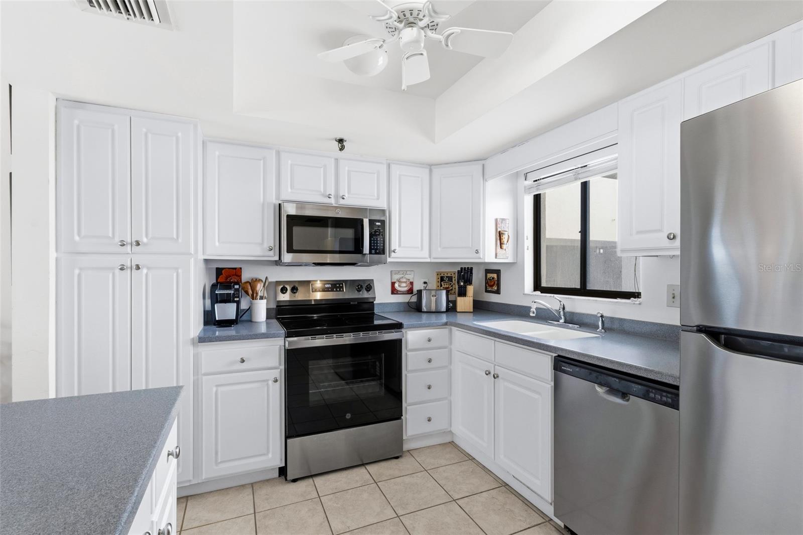 1100 BENJAMIN FRANKLIN DR #305 — photo 45