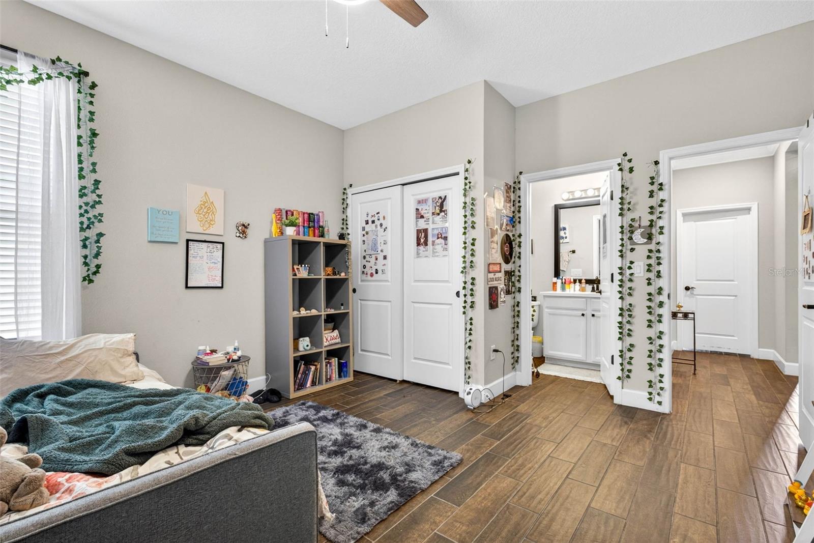 6946 TALAMORE DR — photo 33