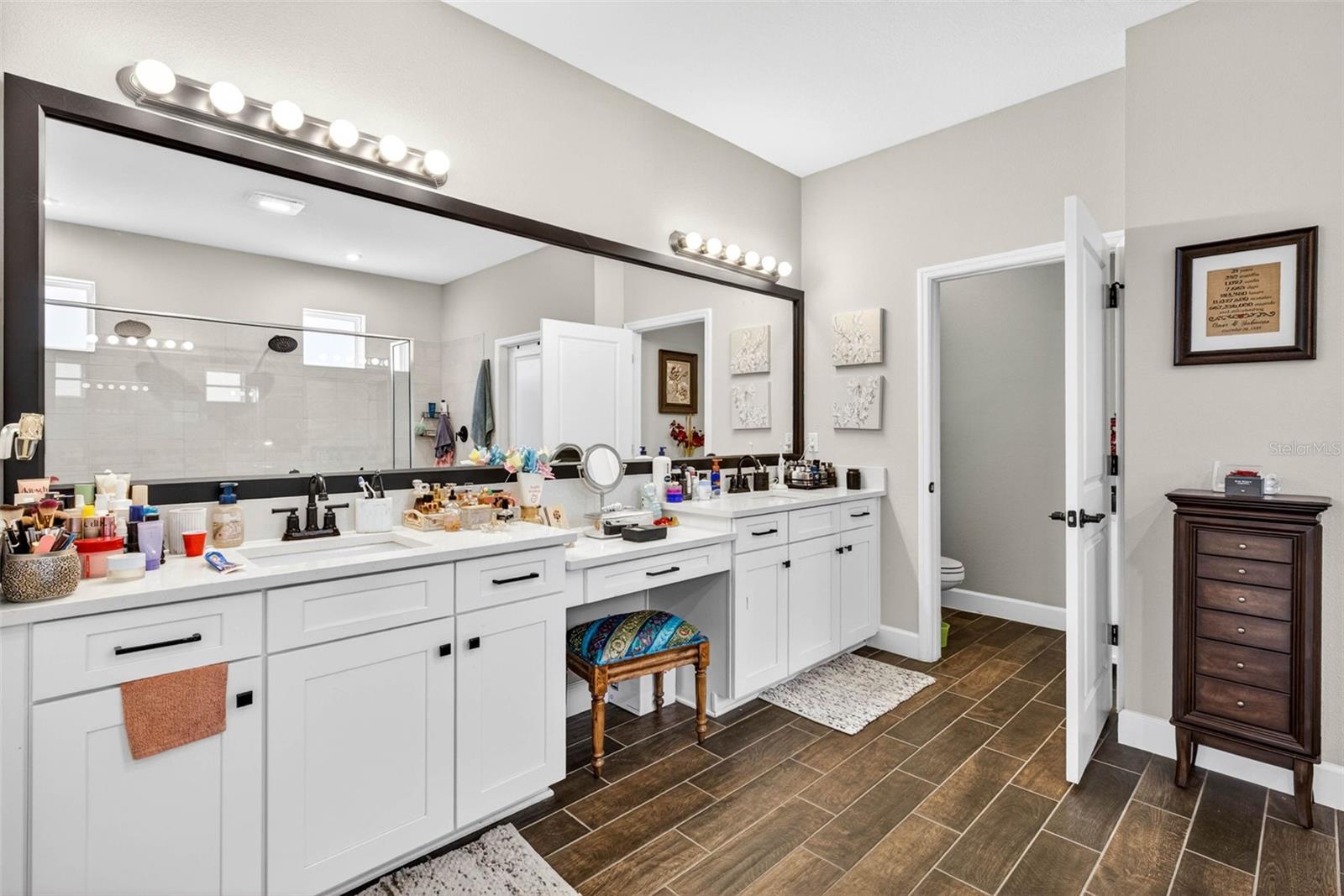6946 TALAMORE DR — photo 43