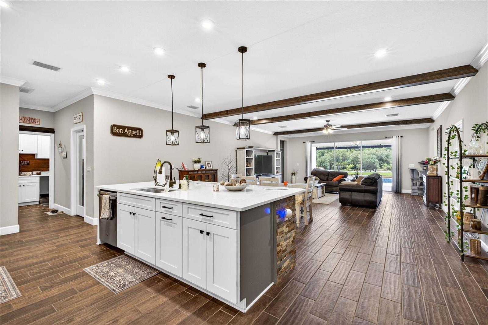 6946 TALAMORE DR — photo 9