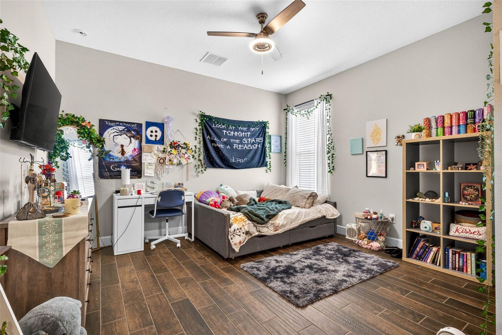 6946 TALAMORE DR — photo 32