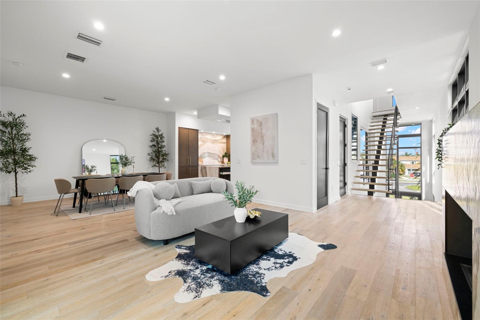 98 W DAVIS BLVD — photo 31