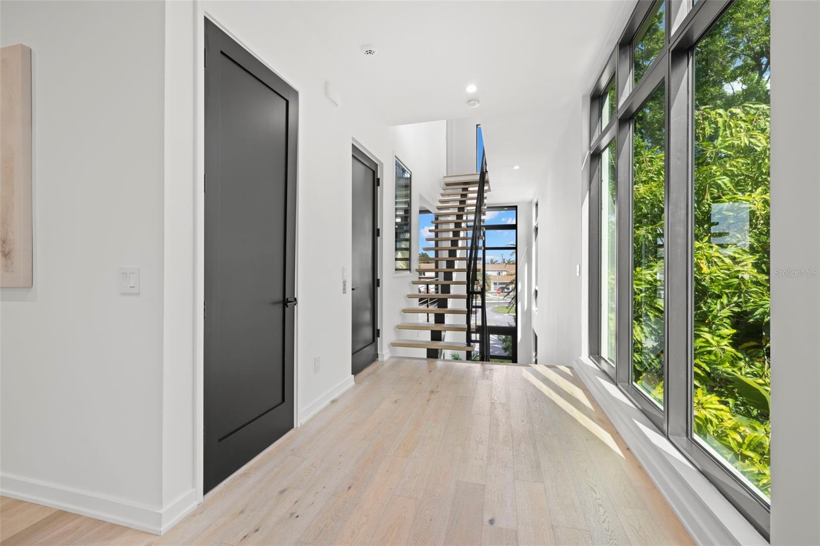 98 W DAVIS BLVD — photo 27