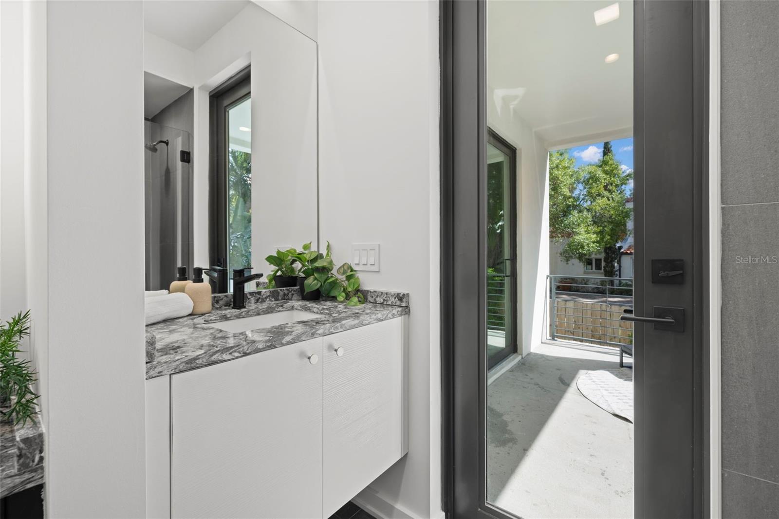 98 W DAVIS BLVD — photo 22