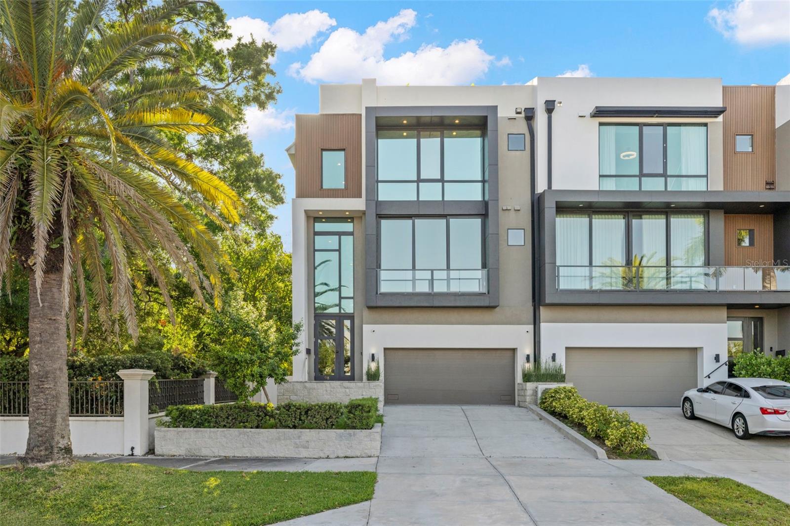 98 W DAVIS BLVD — photo 4