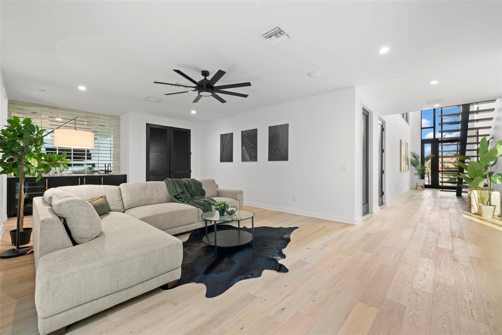 98 W DAVIS BLVD — photo 16
