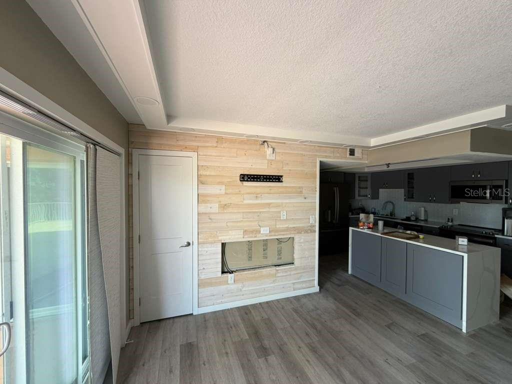 7432 SUNSHINE SKYWAY LN S #206 — photo 5