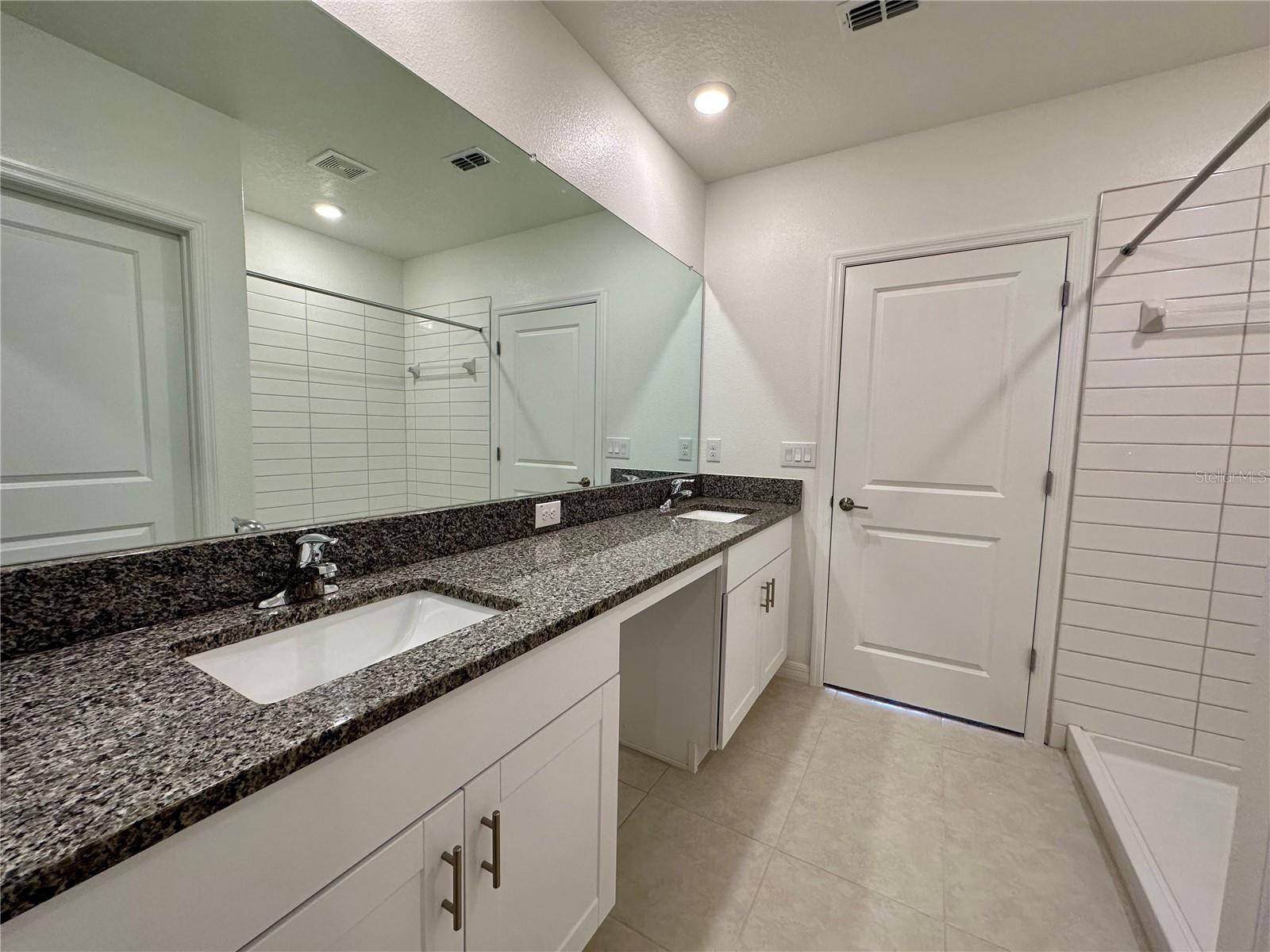 11131 RADIANT SHORE LOOP — photo 31