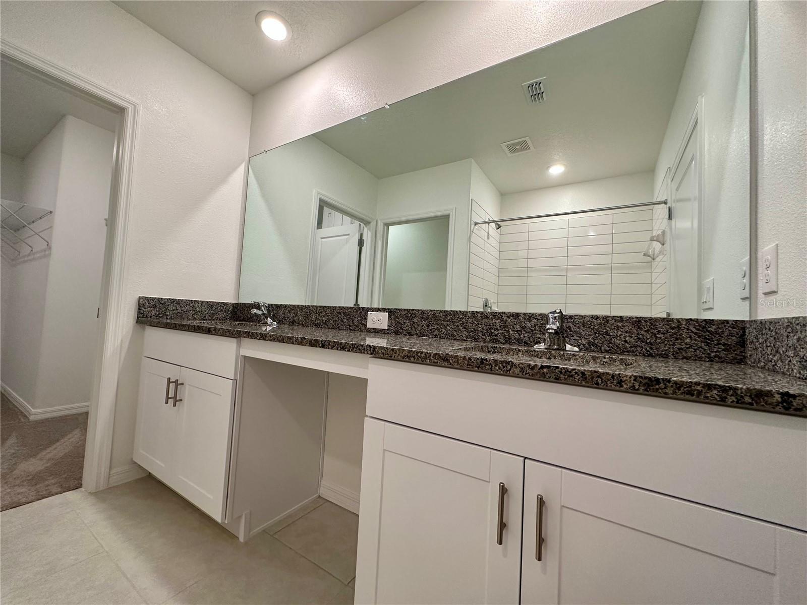 11131 RADIANT SHORE LOOP — photo 34