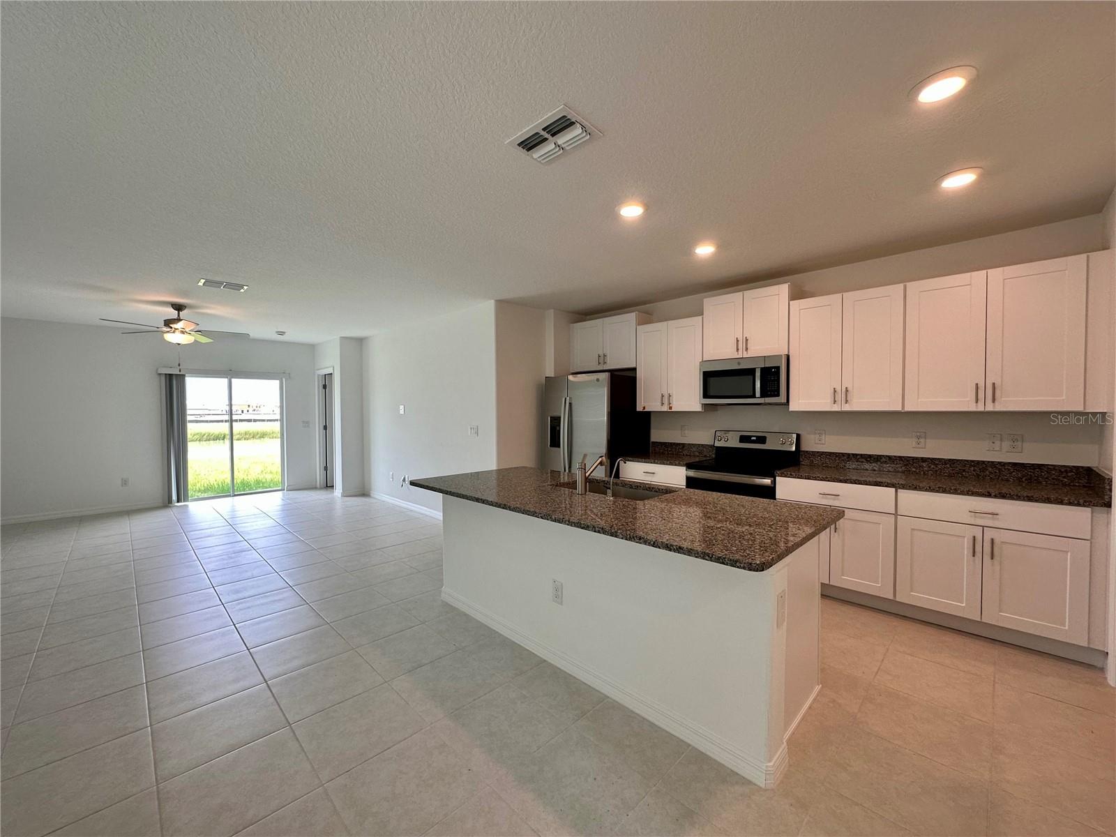 11131 RADIANT SHORE LOOP — photo 4