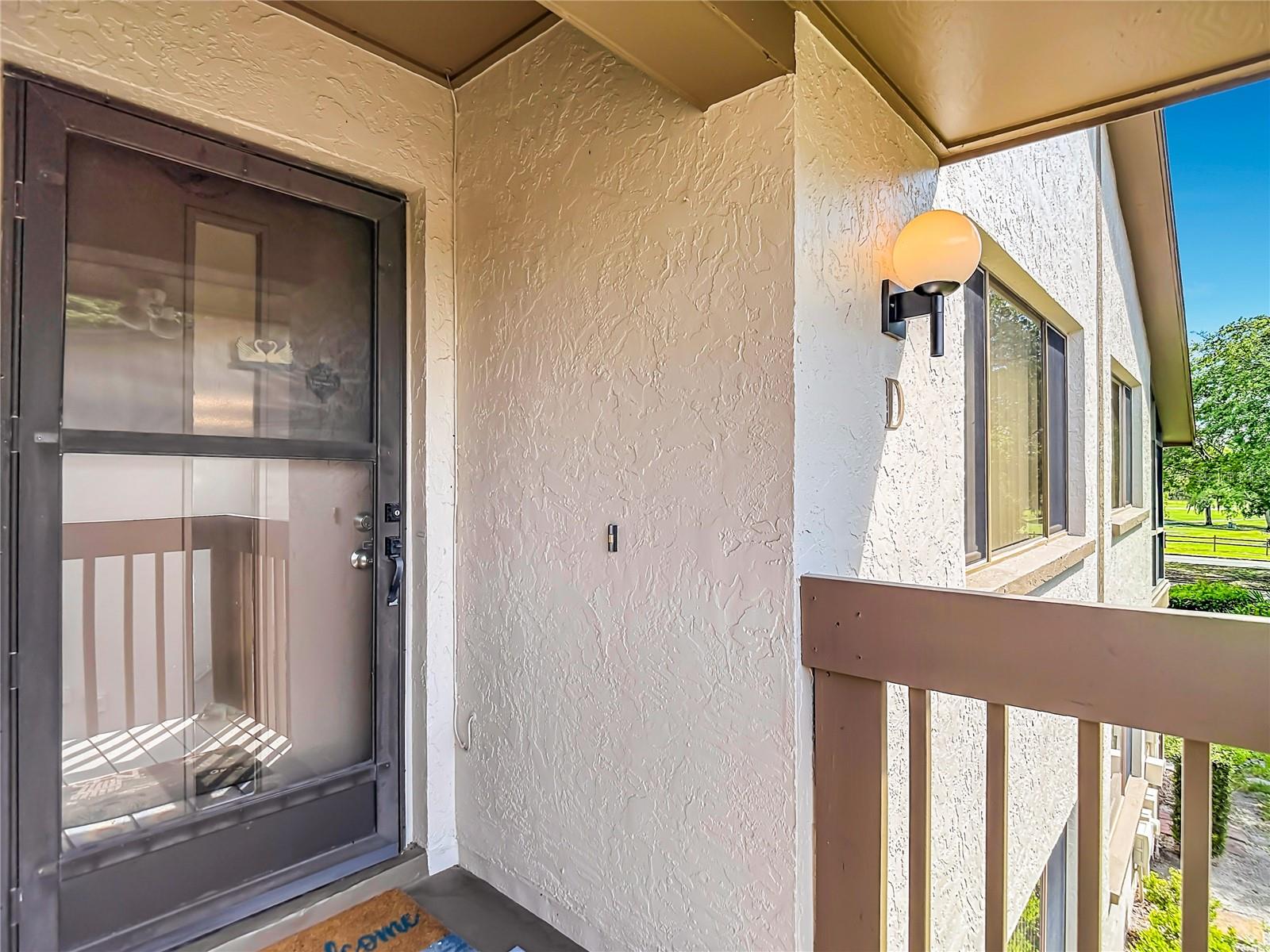 12913 FAIRWAY DR #D — photo 4