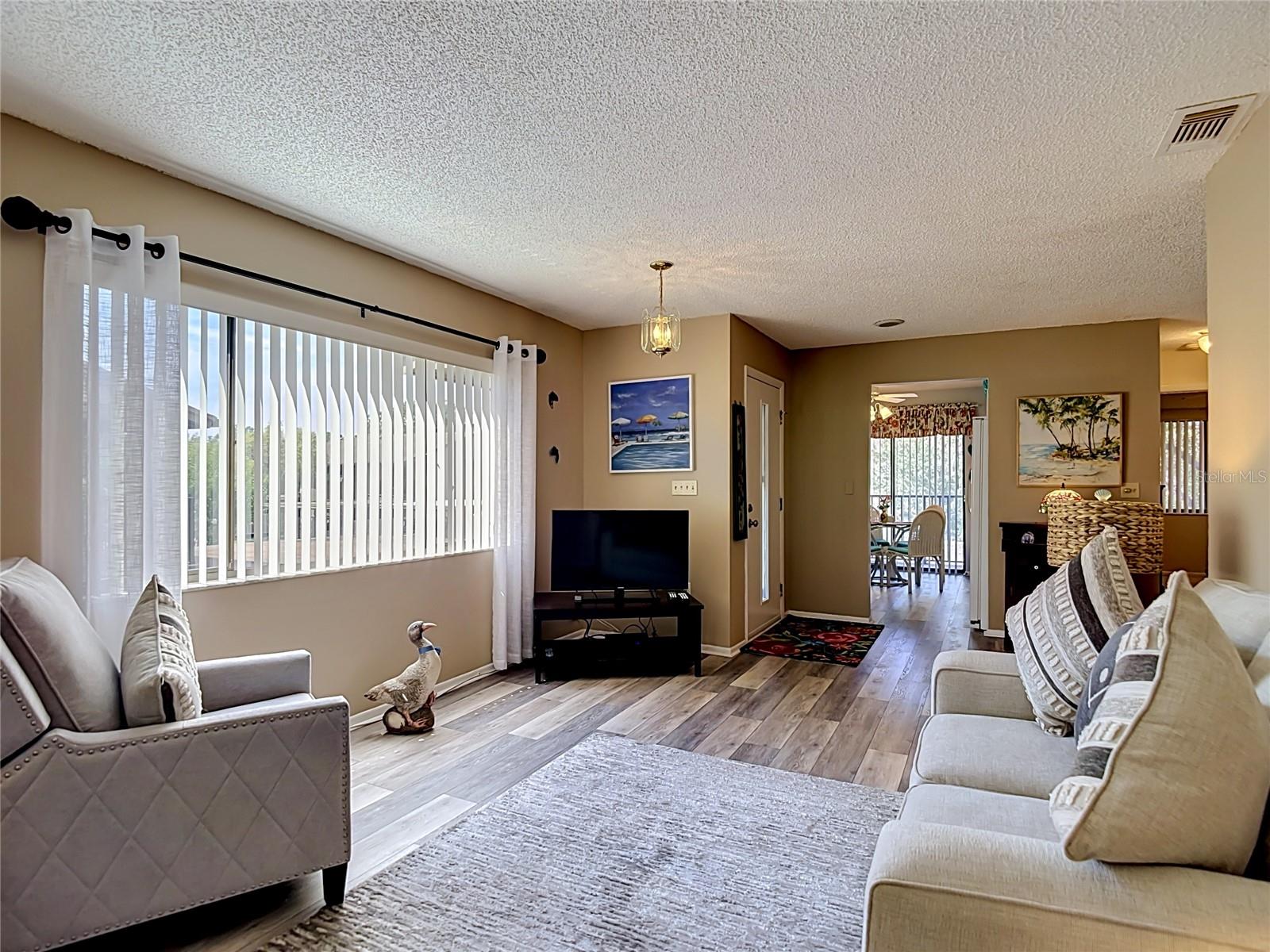 12913 FAIRWAY DR #D — photo 26