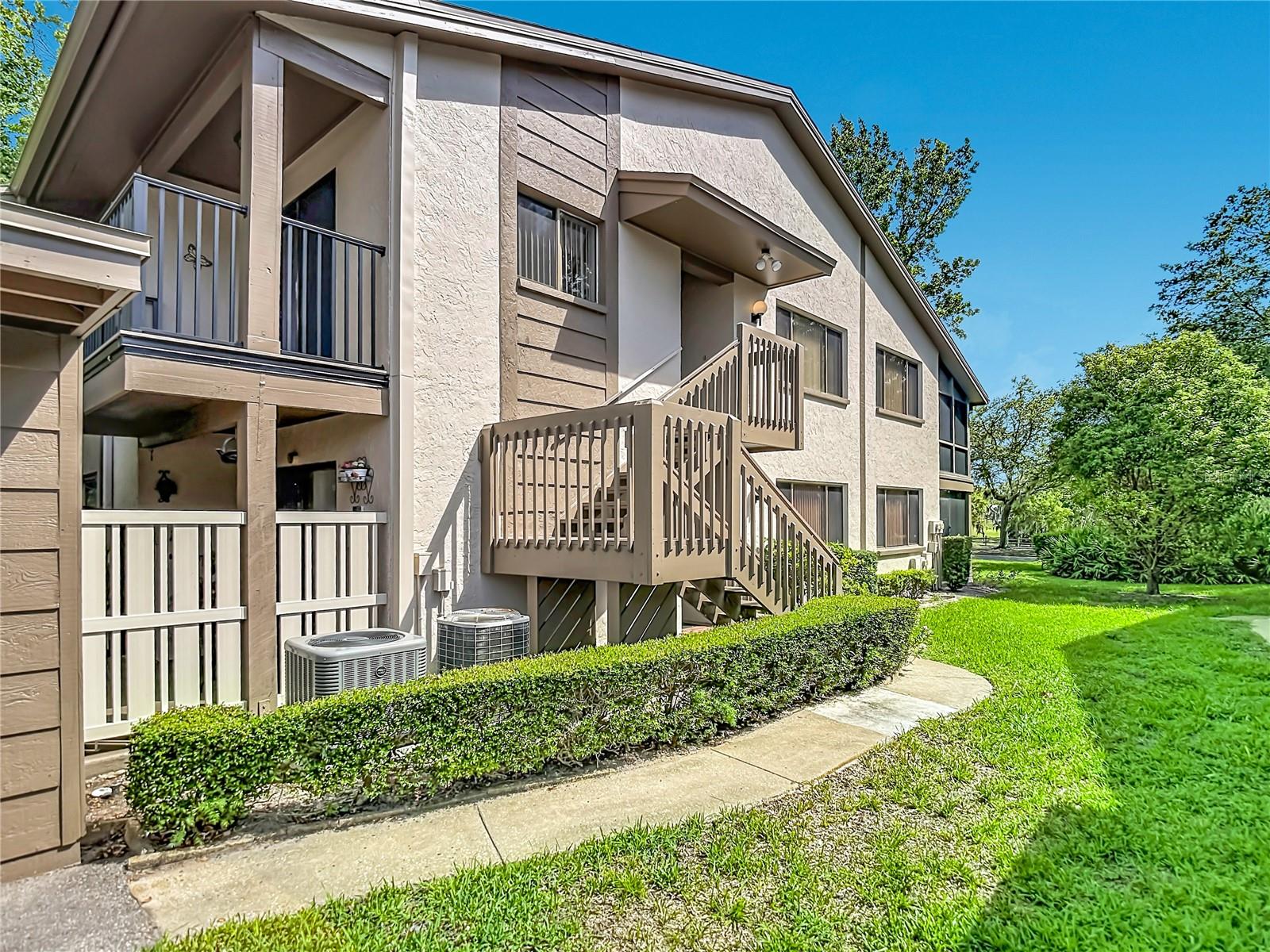 12913 FAIRWAY DR #D — photo 3